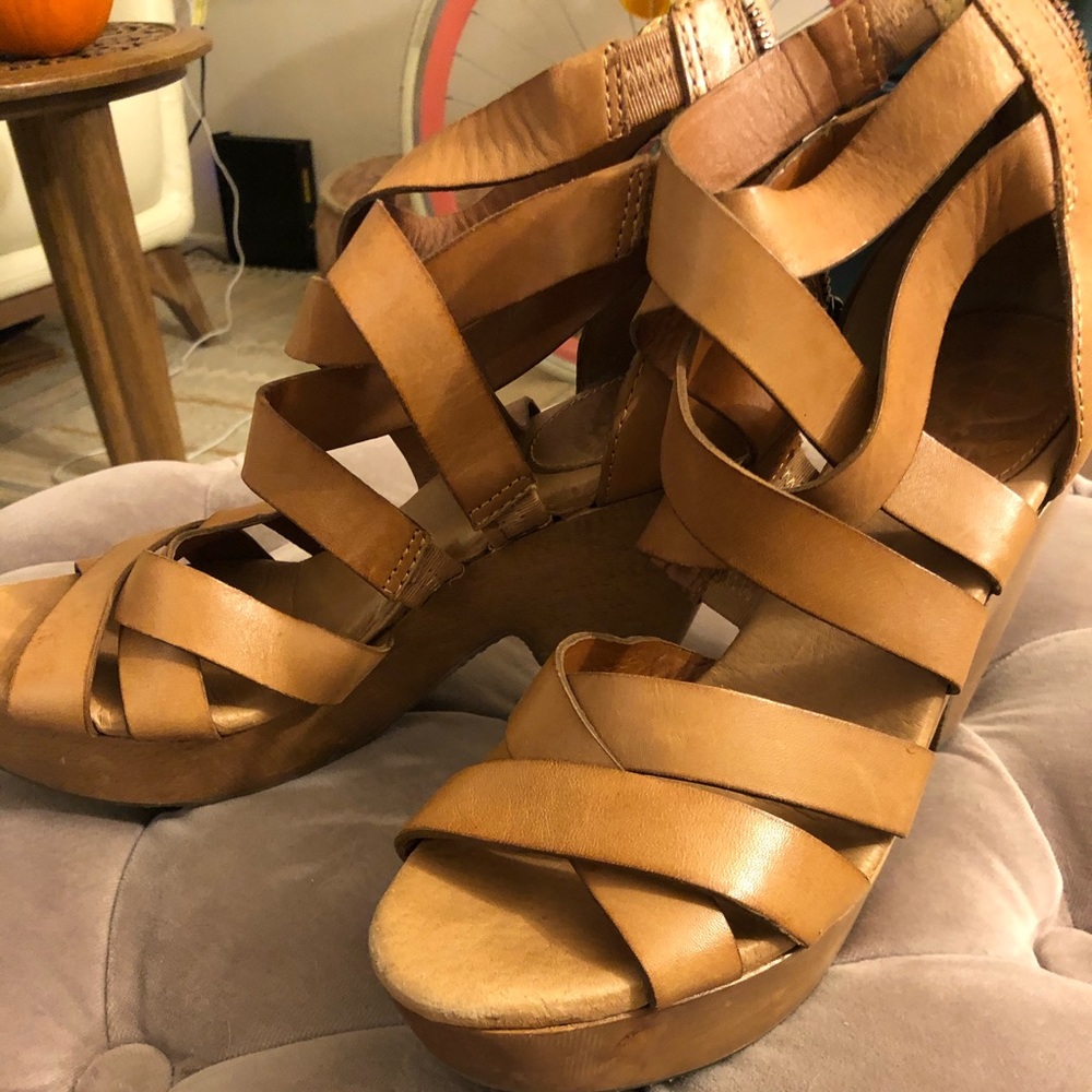 Lucky brand strappy heels